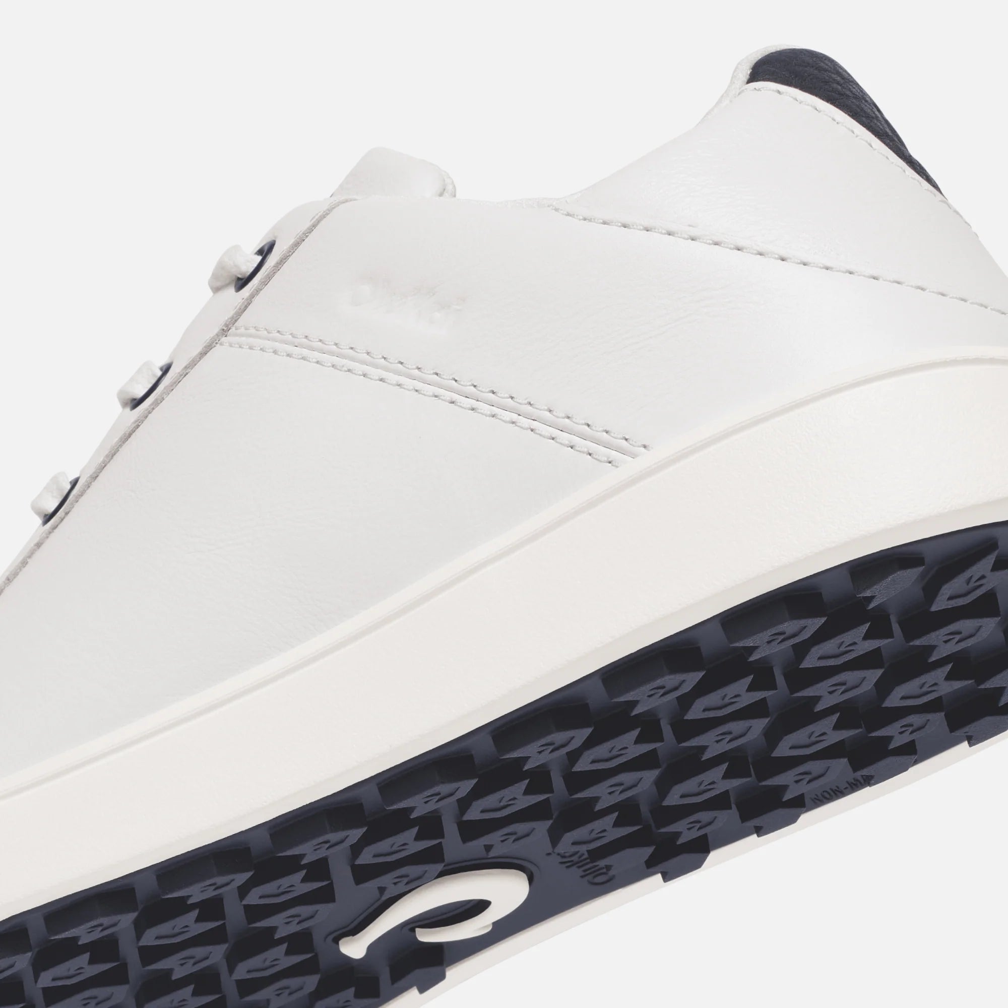 Puakea  -  Bright White / Trench Blue
